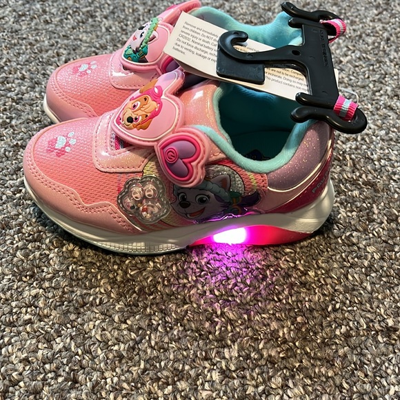 Paw patrol light up sneakers - Picture 5 of 6
